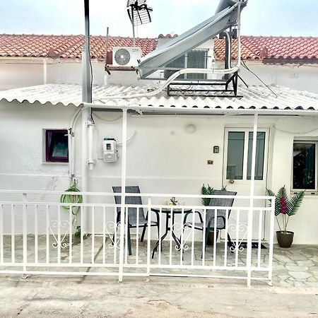 Maria' S Apartment Lávrion 外观 照片